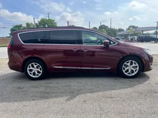 2017 Chrysler Pacifica