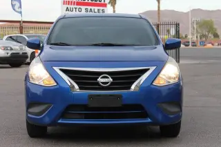Nissan Versa 2015