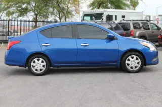 Nissan Versa 2015