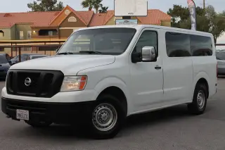 Nissan NV 2016