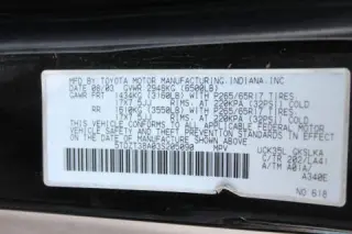 Toyota Sequoia 2003