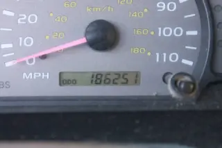 Toyota Sequoia 2003