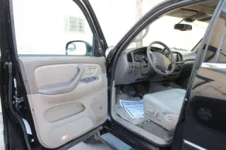 Toyota Sequoia 2003