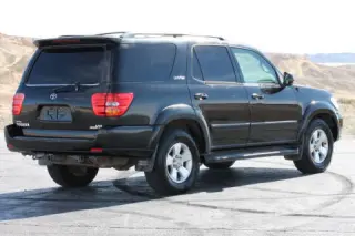 Toyota Sequoia 2003