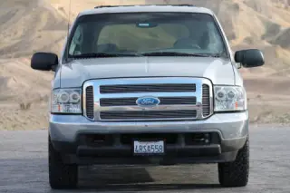 Ford Excursion 2001
