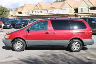 1998 Toyota Sienna