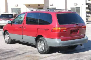 1998 Toyota Sienna