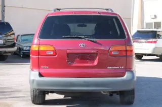 1998 Toyota Sienna