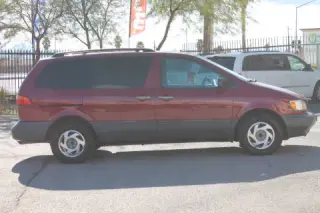 1998 Toyota Sienna