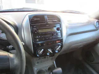 2005 Toyota RAV4