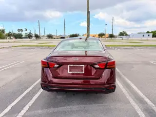 Altima SV