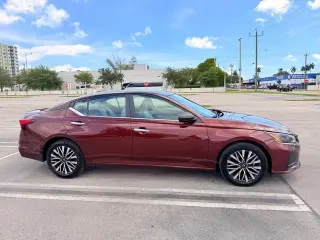 Altima SV