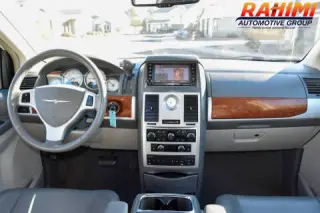 2009 Chrysler Town and Country