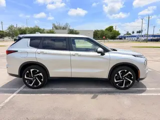 Outlander Utility 4D SE