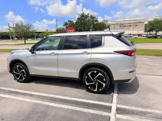 Outlander Utility 4D SE