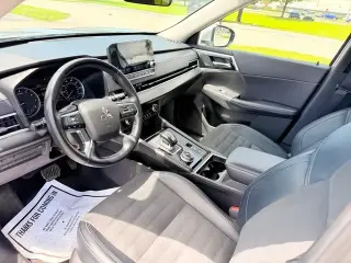 Outlander Utility 4D SE