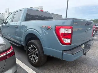 Ford F-150 2023 4x4 XL 4dr SuperCrew 5.5 ft. SB