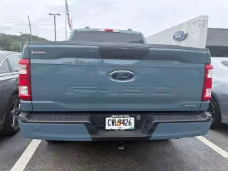 Ford F-150 2023 4x4 XL 4dr SuperCrew 5.5 ft. SB