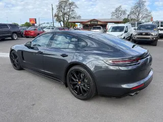 Porsche Panamera 2018