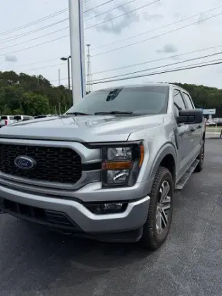 Ford F-150 2023 4x4 Lariat 4dr SuperCrew 5.5 ft. SB