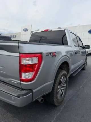 Ford F-150 2023 4x4 Lariat 4dr SuperCrew 5.5 ft. SB