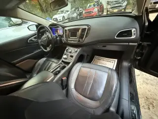 Chrysler 200 2015