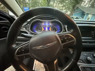 Chrysler 200 2015