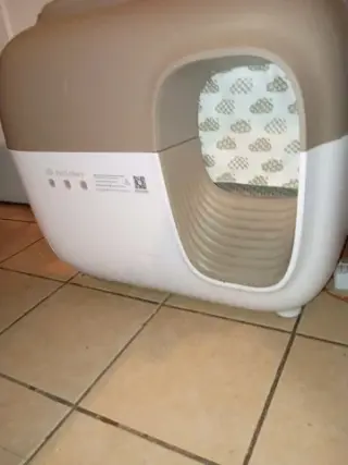 Caja arenera automática
