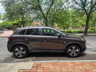 Mitsubishi Outlander Sport 2020