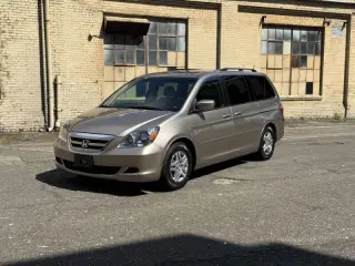 Furgoneta Honda Odyssey 2005