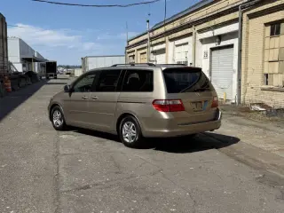 Furgoneta Honda Odyssey 2005