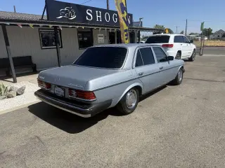 1983 Mercedes-Benz Clase 300