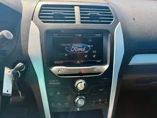 Ford Explorer 2015 XLT 4dr SUV
