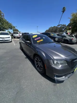 Chrysler 300 2017