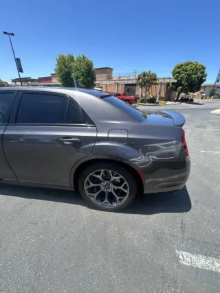 Chrysler 300 2017