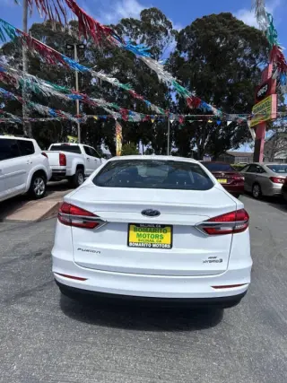 Ford Fusion Híbrido 2019 SE