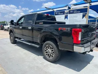 Ford F-250 Super Duty 2019 4x4 King Ranch 4dr Crew Cab 6.8 ft. SB Pickup