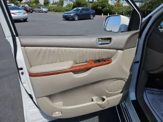 2004 Toyota Sienna