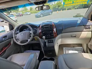 2004 Toyota Sienna