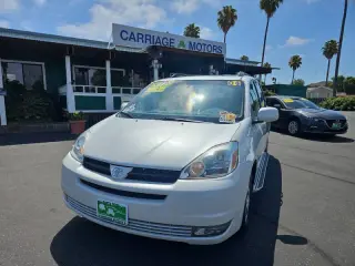 2004 Toyota Sienna