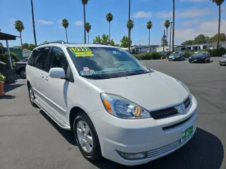 2004 Toyota Sienna