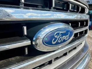 Ford F-150 2021 4x4 XL 4dr SuperCrew 5.5 ft. SB