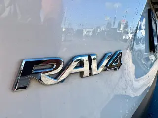 Toyota RAV4 2022 XLE Premium 4dr SUV