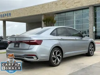 Volkswagen Jetta 2025 SEL 4 puertas Sedan