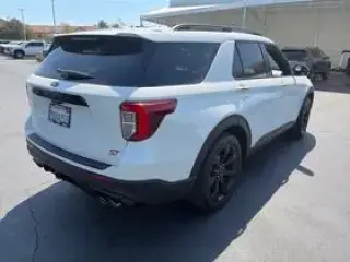 Ford Explorer 2022 ST 4 puertas SUV