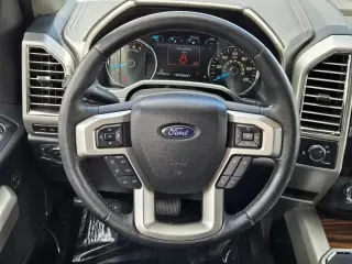 Ford F-150 2015 4x2 Lariat 4 puertas SuperCab 6.5 pies. SB