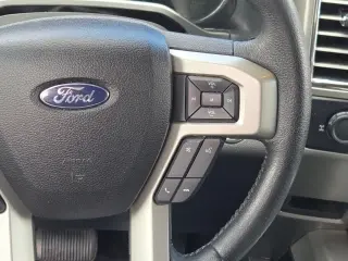 Ford F-150 2015 4x2 Lariat 4 puertas SuperCab 6.5 pies. SB