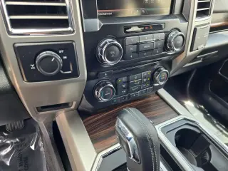 Ford F-150 2015 4x2 Lariat 4 puertas SuperCab 6.5 pies. SB