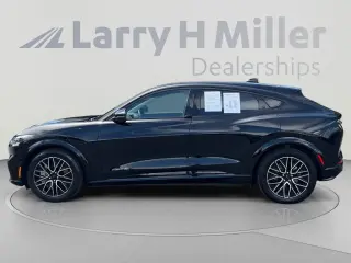 Ford Mustang Mach-E 2024 AWD Premium 4 puertas SUV