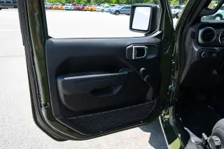 Jeep Wrangler 2023 4x4 Sport 2 puertas SUV